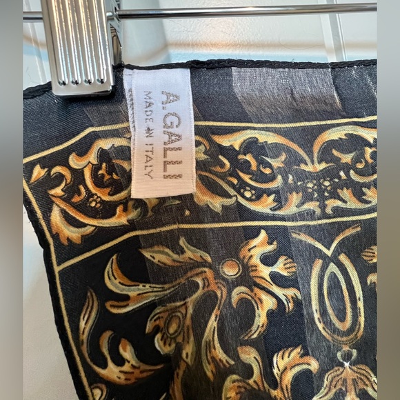 Scarf - Picture 3 of 5